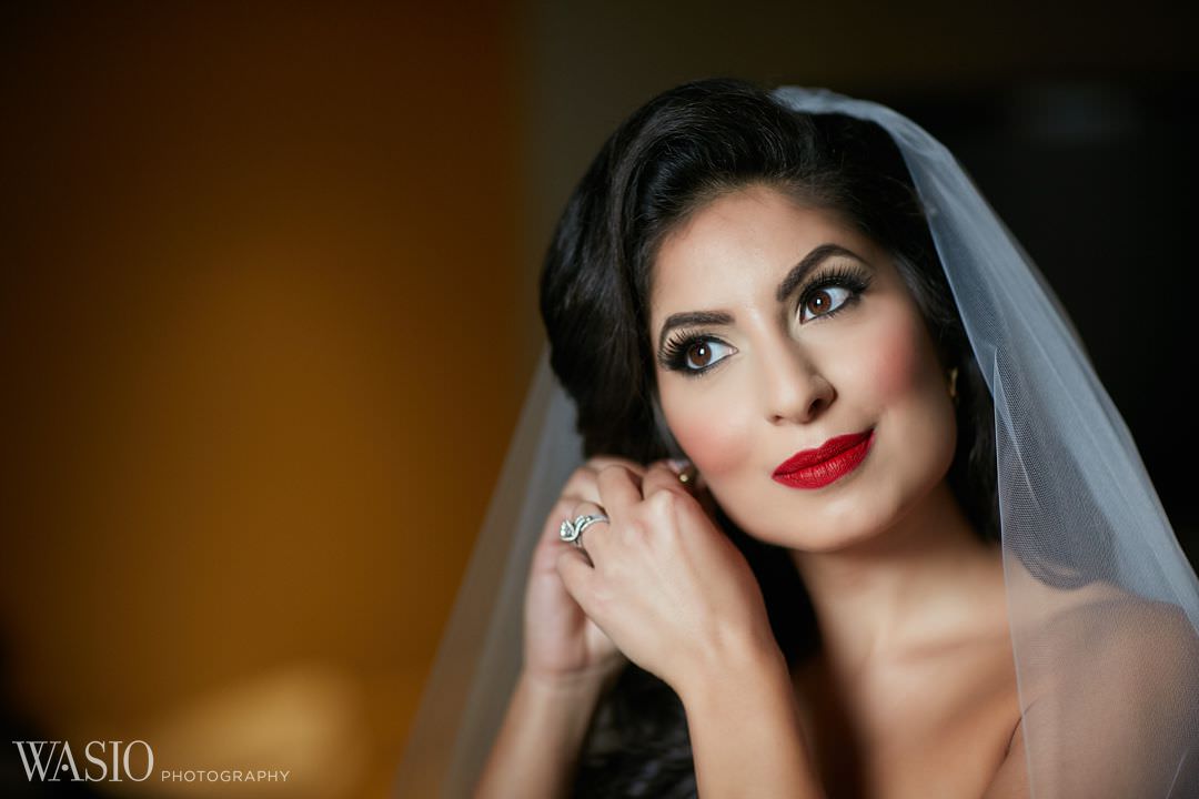 07-bride-portrait-wedding-photography-makeup-elegant Knickerbocker Hotel, Chicago Wedding - Magdalynn + Joseph