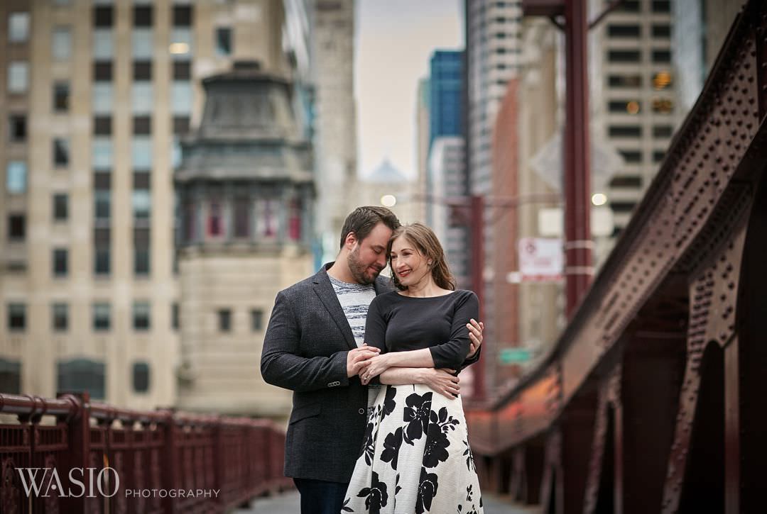 12-architecture-Chicago-engagement-river Spring Engagement session - Stephanie + Zach