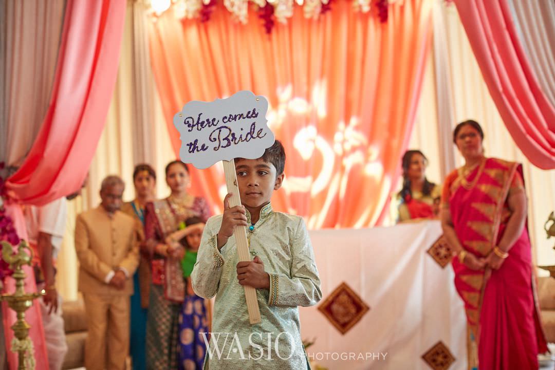 14.1-Indian-wedding-chicago-oak-brook-hilton Indian Wedding at Rosemont Convention Center - Arya and Arpit