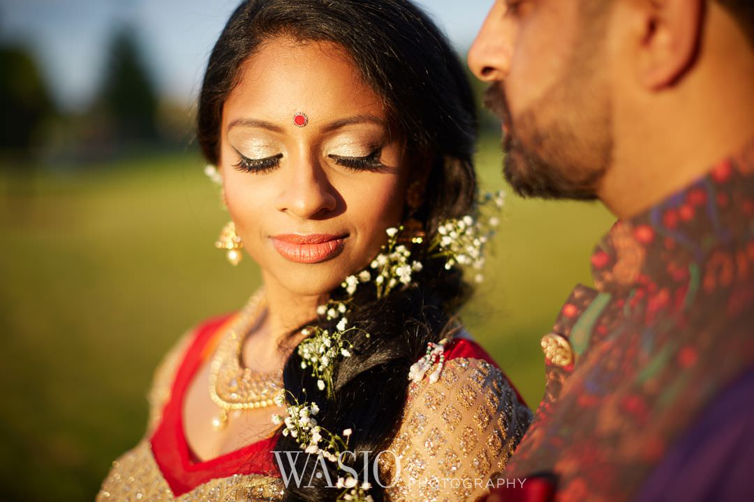 17-Indian-wedding-chicago-sunset-canon-bride Indian Wedding at Rosemont Convention Center - Arya and Arpit