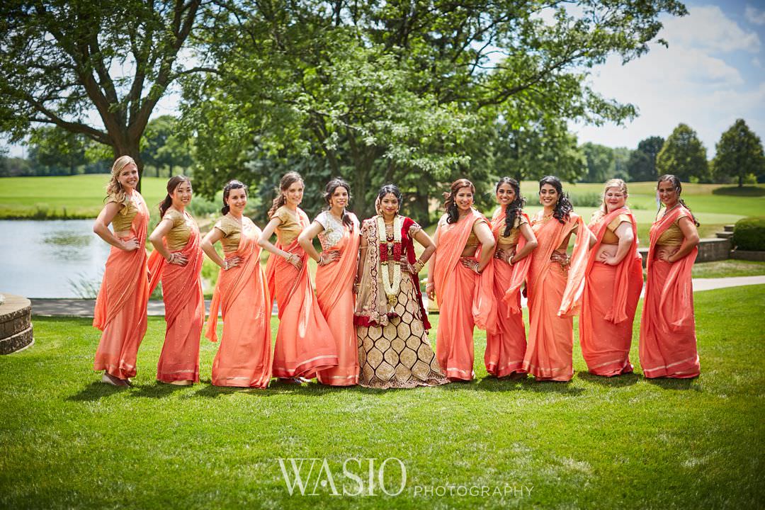 23-Indian-wedding-chicago-sari-outfit Indian Wedding at Rosemont Convention Center - Arya and Arpit