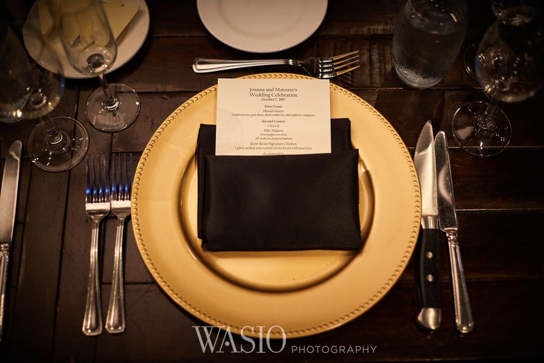 42-chicago-trump-tower-wedding-river-roast-decor-details Chicago River Roast Wedding - Joanna + Mateusz