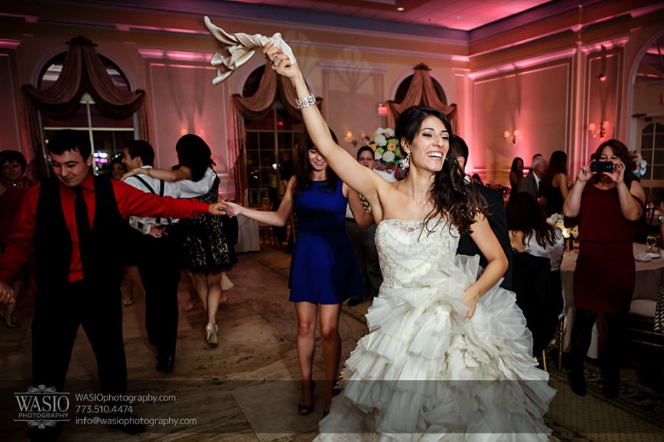Chciago-Greek-Wedding-Venutis-0400-greek-dance-reception-931x620 Greek Wedding at Venuti's - Tanya + Nick