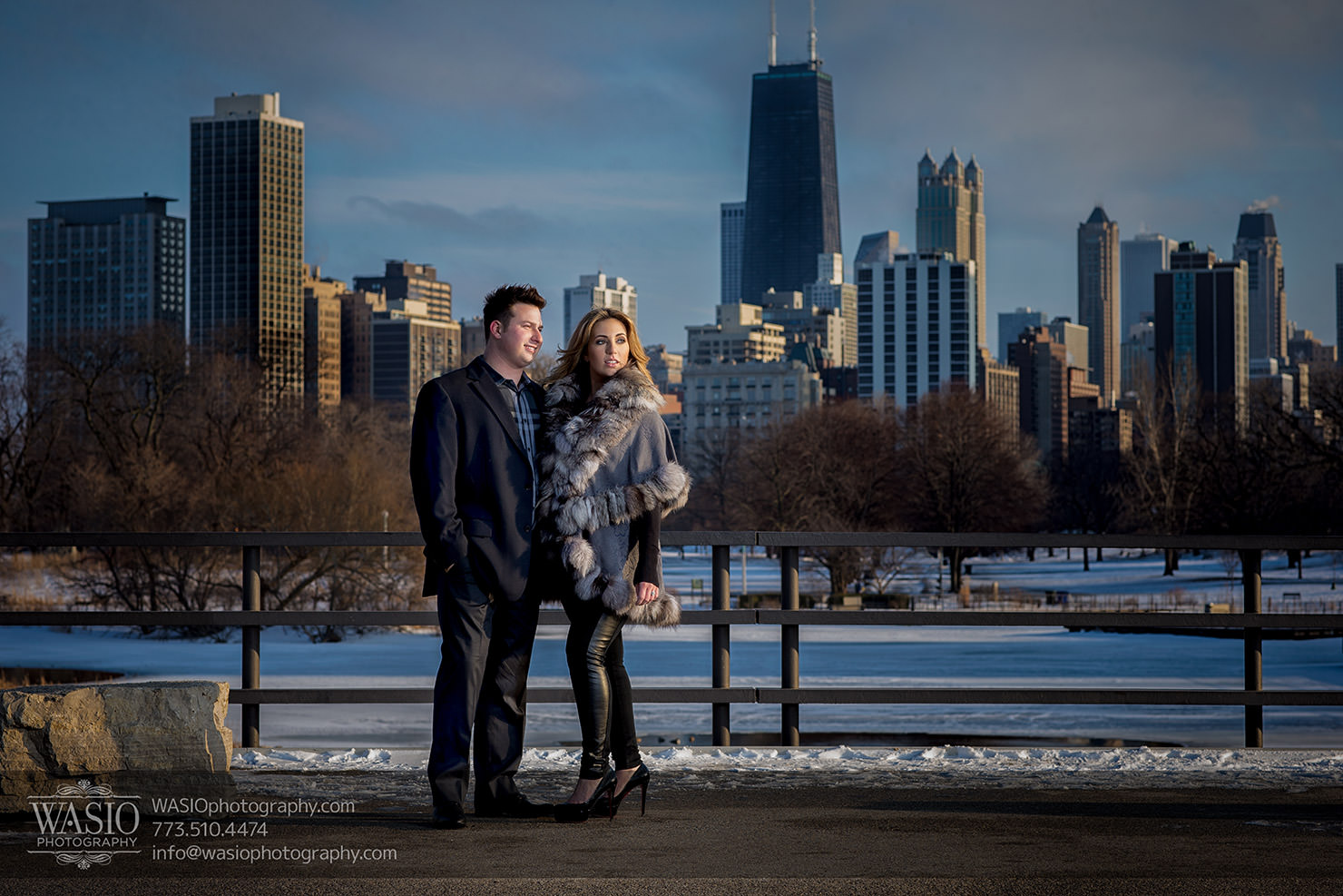 Lavish Lincoln Park Engagement – Nicole + Dean