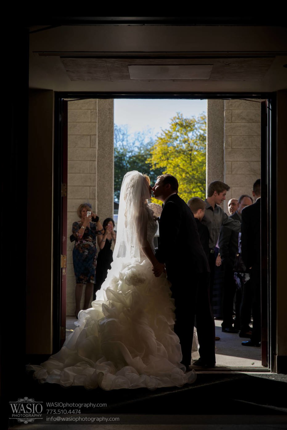 Country-club-wedding-intimate-moment-098-931x1396 The Country Club Wedding - Nicole + Dean