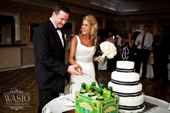 Wedding at Country Squire Banquets in Grayslake – great wedding party tip