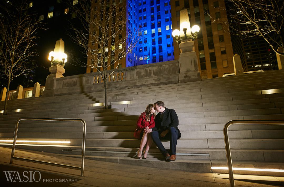 chicago-riverfront-cozy-groom-merchandise-mart Chicago winter engagement session - Lucy + John