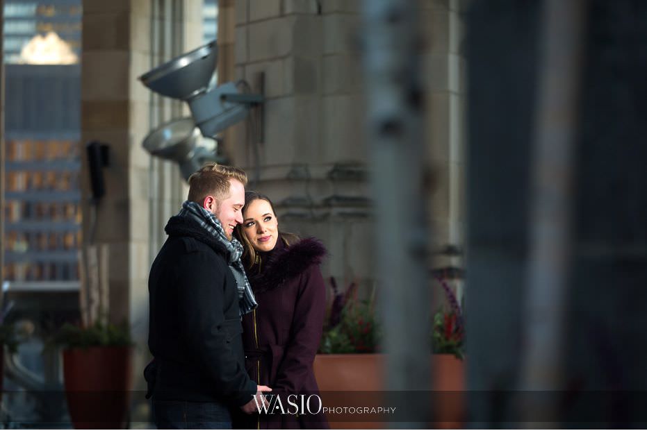 evening-engagement-photos-Chicago-Tribune-building-rooftop-romantic-intimate-session-California-photographer-San-Diego-57 Evening Engagement Photos - Izabela and Marcin